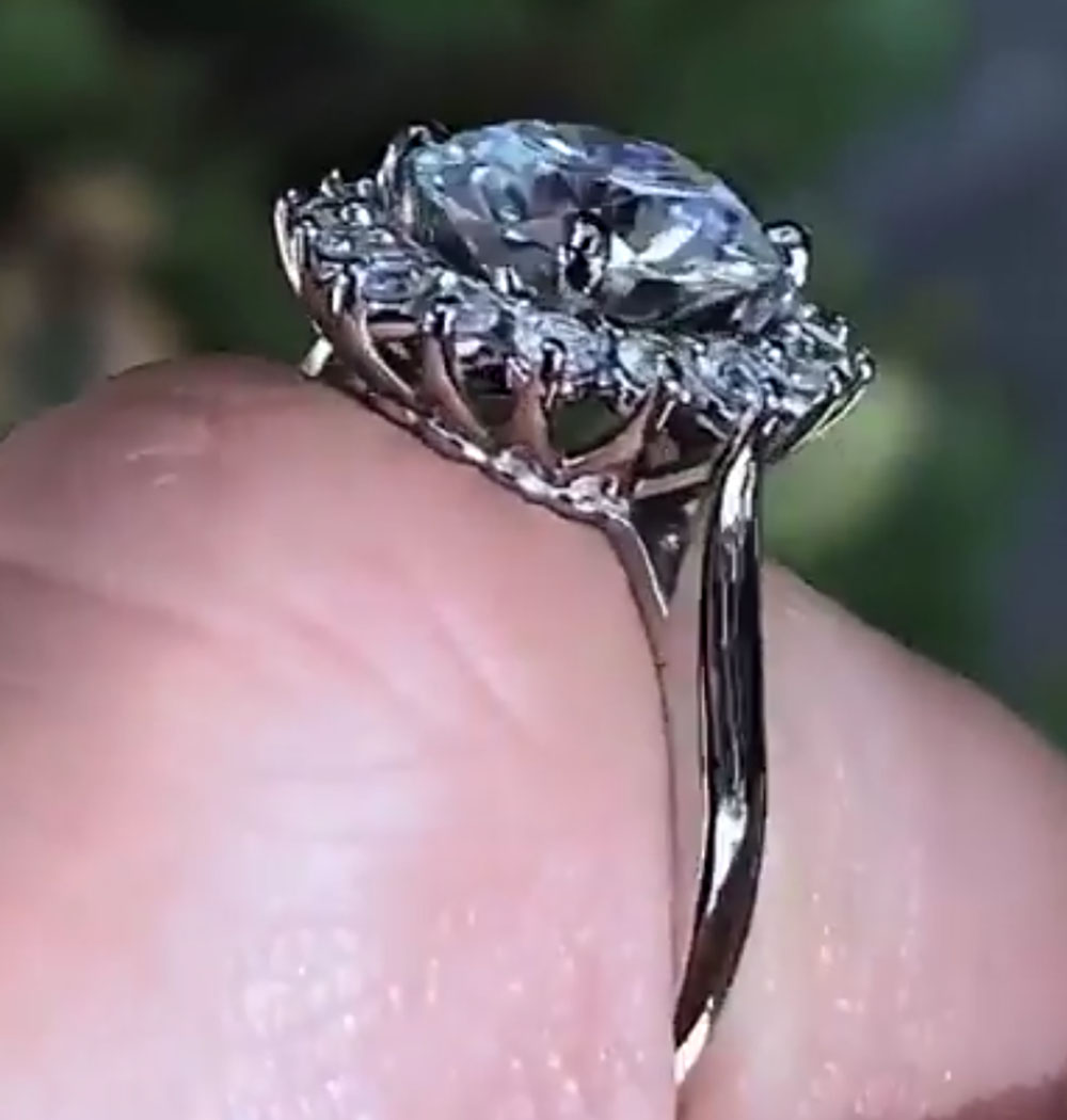 مخصص الصلبة 10K الذهب الأبيض ا - مراجعة Moissanite Engagement Ring 1 Carat وسعره